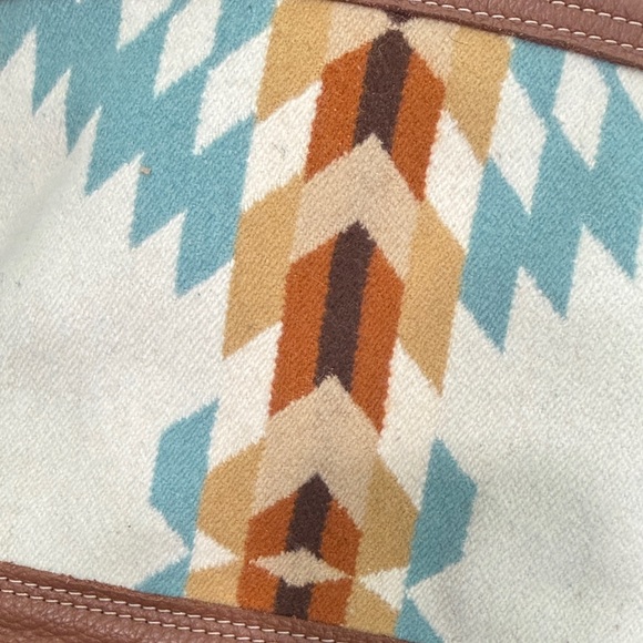 HCC PENDLETON MINI BUCKET BAG - Picture 5 of 5